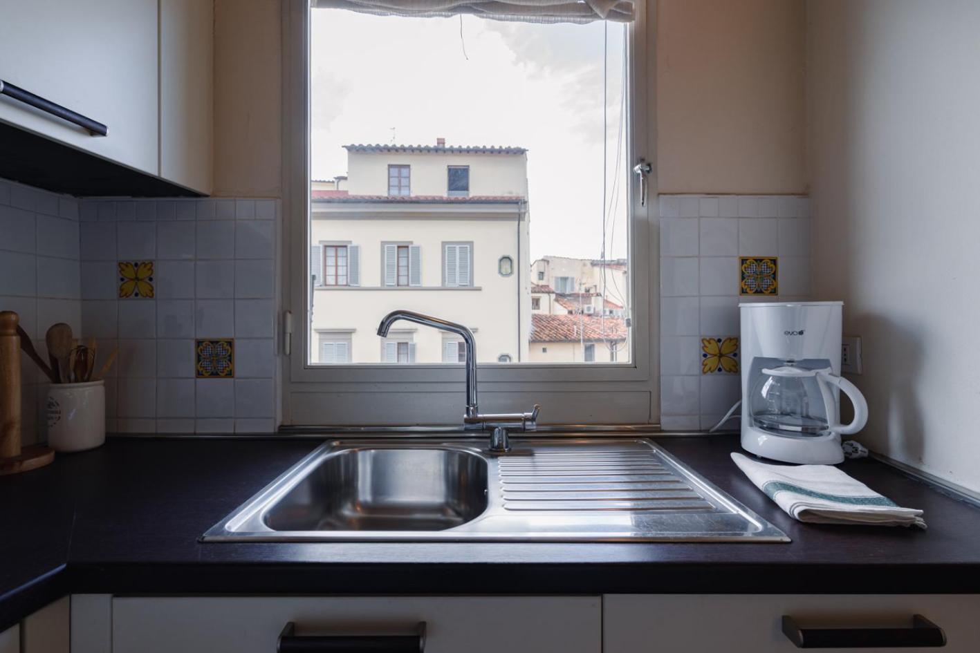 Apartment Puccini With Terrace Florenz